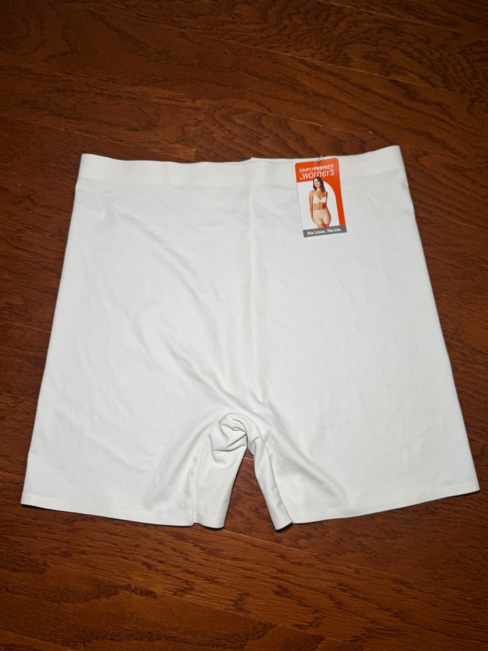 Simply Perfect by Warner’s | NWT Women’s White Seamless Shaping Shorts Size XL